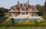 Tom Cruise vende la sua casa inglese